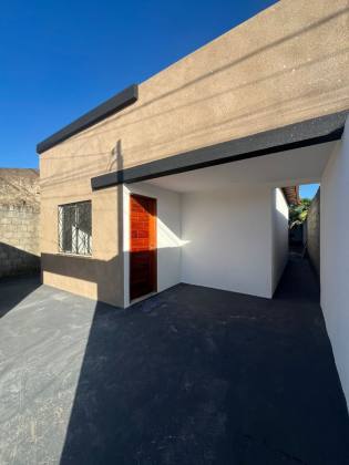 CASA NO SANTA MARIA - ZONA DE EXPANSÃO