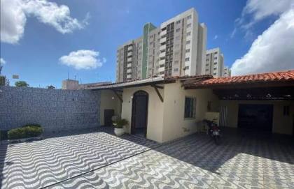 CASA NO HORTO DO CARVALHO 2
