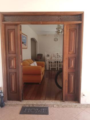 CASA NA FAROLÂNDIA