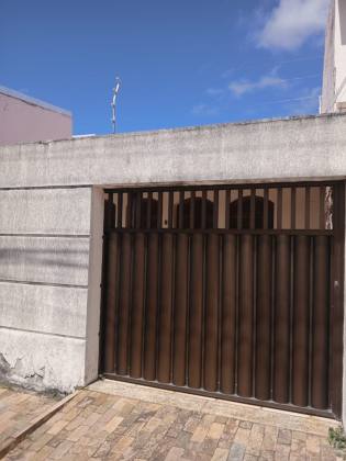 CASA NA FAROLÂNDIA