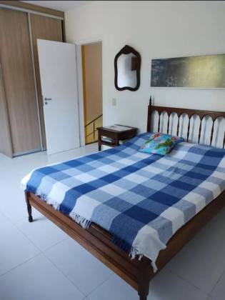 CASA NO PRAIAS DO SUL