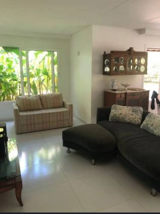 CASA NO PRAIAS DO SUL