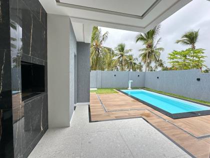 CASA NO CONDOMÍNIO SOL E PRAIA