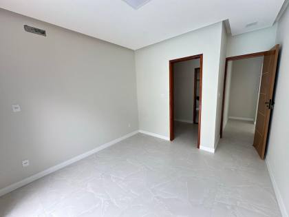 CASA NO CONDOMÍNIO SOL E PRAIA
