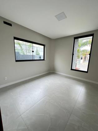 CASA NO CONDOMÍNIO SOL E PRAIA