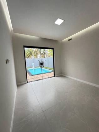 CASA NO CONDOMÍNIO SOL E PRAIA
