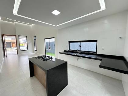 CASA NO CONDOMÍNIO SOL E PRAIA