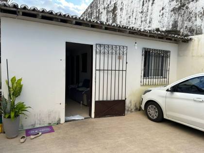 Casa no Conj. Vale do Sol