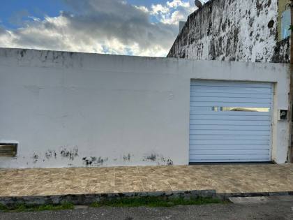 Casa no Conj. Vale do Sol