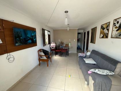 Casa no Conj. Vale do Sol