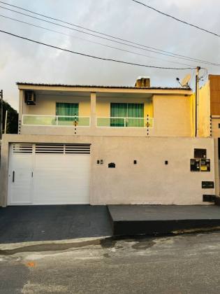 Casa Duplex no Dom Luciano