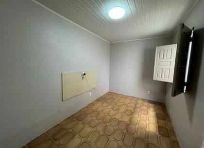 CASA NA FAROLÂNDIA