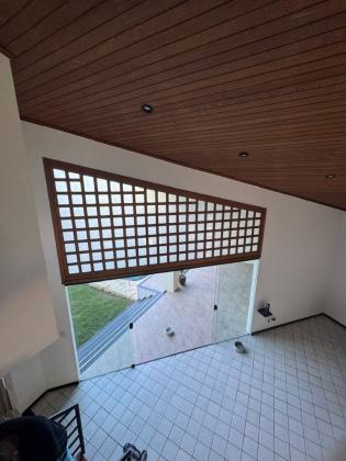 CASA NA FAROLÂNDIA