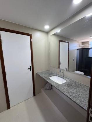 CASA NA FAROLÂNDIA