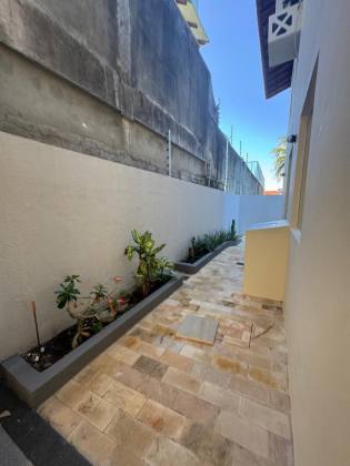 CASA NA FAROLÂNDIA