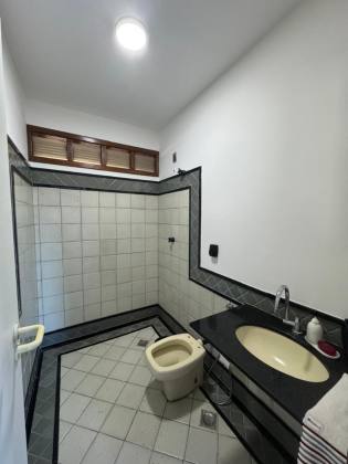 CASA NA FAROLÂNDIA