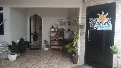 CASA NA FAROLÂNDIA