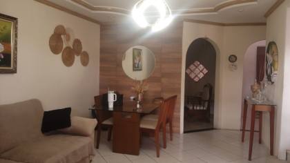 CASA NA FAROLÂNDIA