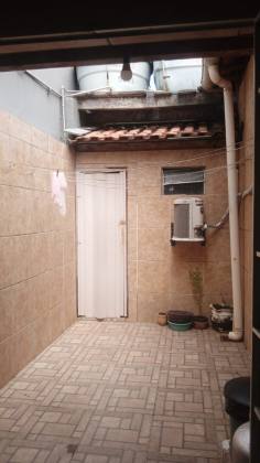 CASA NA FAROLÂNDIA