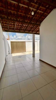 CASA NO LOTEAMENTO COSTA NOVA 3