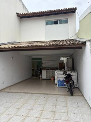 CASA NO LOTEAMENTO PARQUE DOS COQUEIROS