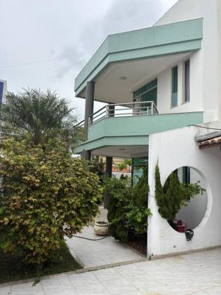 CASA NO LOTEAMENTO PARQUE DOS COQUEIROS
