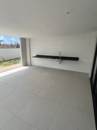 CASA NO CONDOMÍNIO ALPHAVILLE SERGIPE