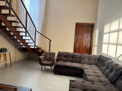 CASA NO CONDOMÍNIO QUINTAS DA BARRA