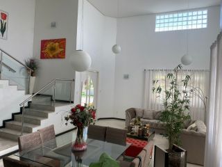 Casa no Condomínio Melício Machado