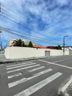 Casa na Coroa do Meio