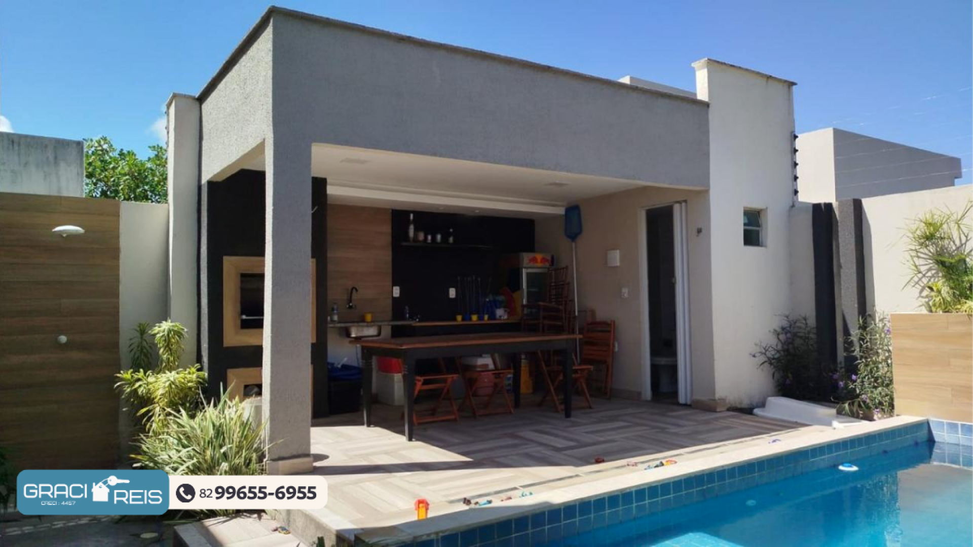 Casa à venda no Via Mares em Marechal Deodoro: 3 quartos e piscina