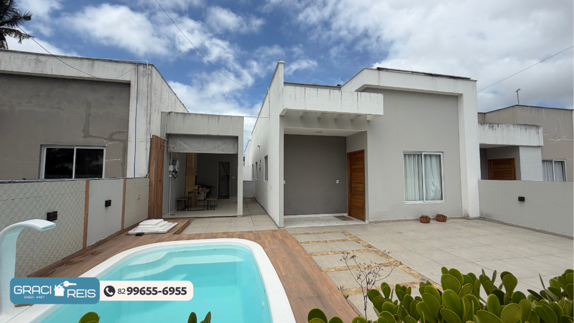 Casa à venda no Residencial Santa Cecília em Marechal Deodoro: 3 quartos e piscina