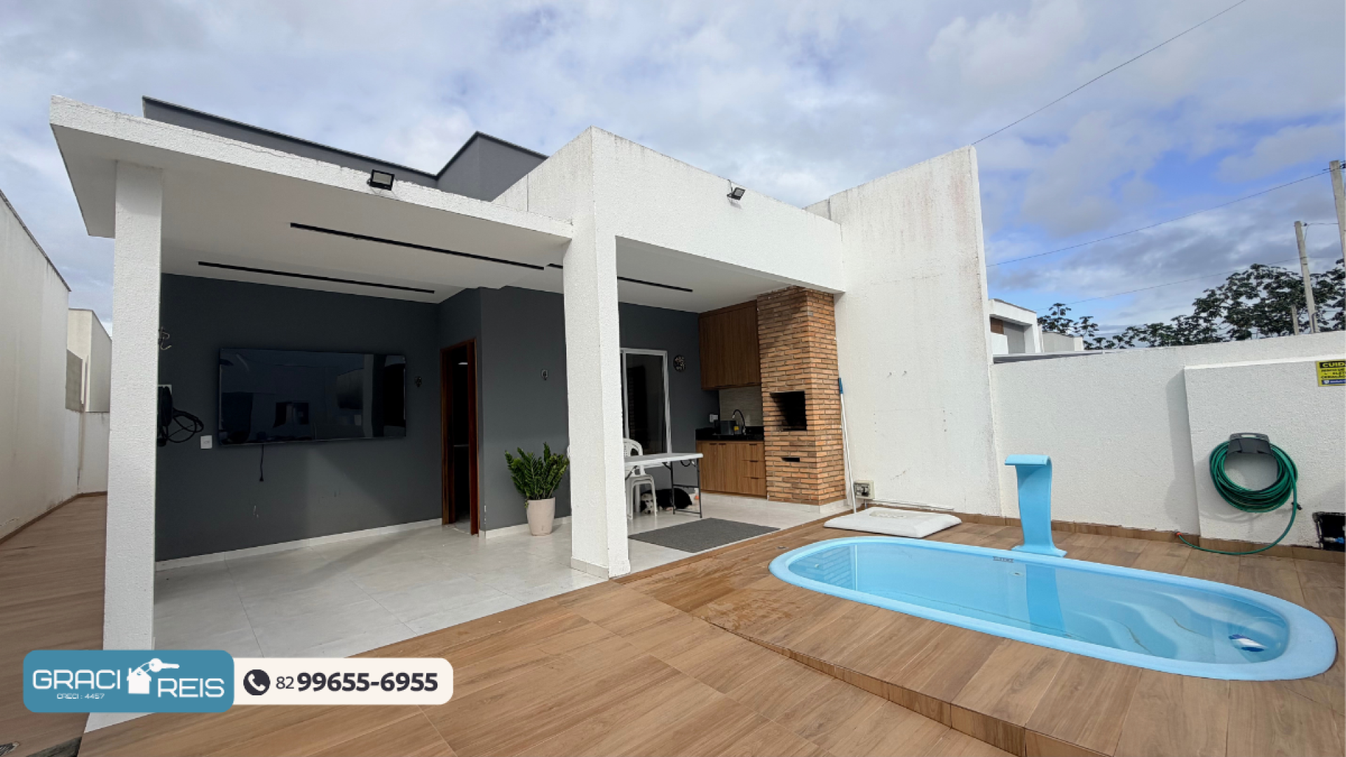 Casa à venda no Residencial Santa Cecília em Marechal Deodoro: 3 quartos e piscina