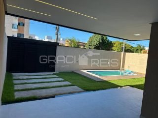 Casa à Venda na Praia do Francês – 3 Quartos, Suíte com Closet e Piscina a 900 Metros do Mar | Marechal Deodoro/AL