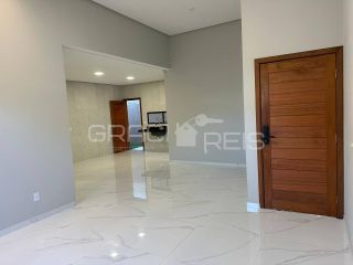 Casa à Venda na Praia do Francês – 3 Quartos, Suíte com Closet e Piscina a 900 Metros do Mar | Marechal Deodoro/AL