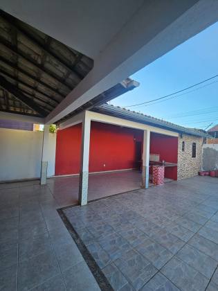 Casa em Villas do Atlântico  |  4/4 com suítes
