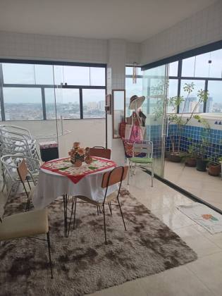 COBERTURA Vila Laura
