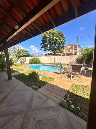 Casa em Vilas do Atlântico  4/4 com suíte