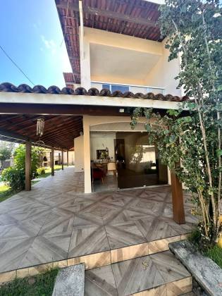 Casa em Vilas do Atlântico  4/4 com suíte
