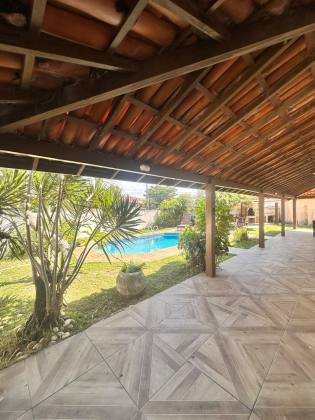 Casa em Vilas do Atlântico  4/4 com suíte