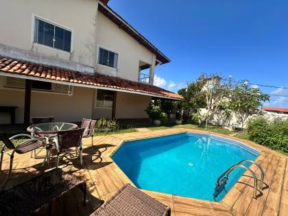 Casa em Vilas do Atlântico  4/4 com suíte