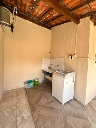 Casa em Vilas do Atlântico  4/4 com suíte