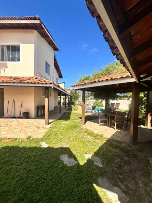Casa em Vilas do Atlântico  4/4 com suíte