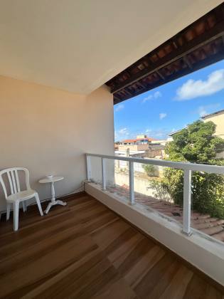 Casa em Vilas do Atlântico  4/4 com suíte