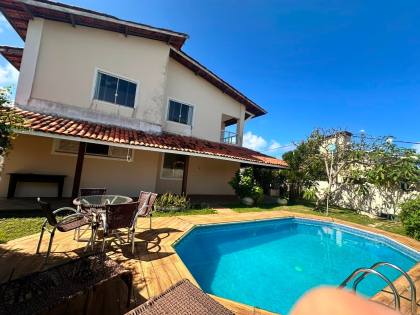 Casa em Vilas do Atlântico  4/4 com suíte
