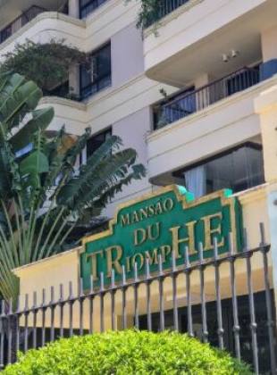 Itaigara cobertura na Mansão do Triomphe