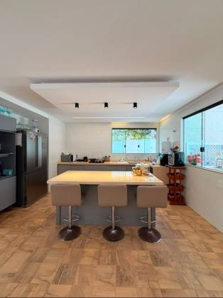 CASA | Busca Vida 4/4 com suítes