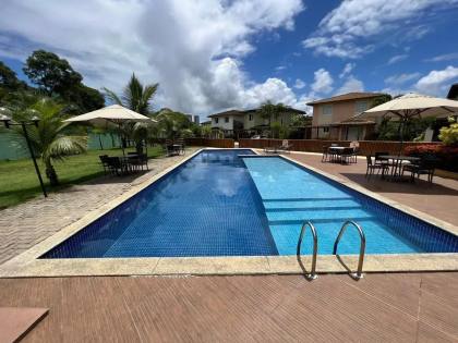 Casa em Piatã 4/4 com 04 suítes