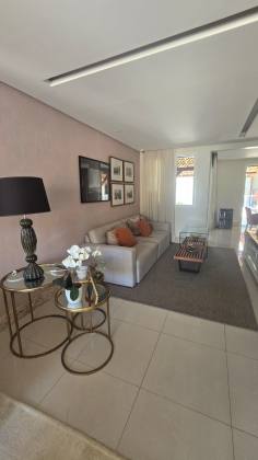 Casa em Piatã 4/4 com 04 suítes