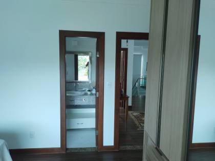 Casa Duplex 4/4 em Busca vida
